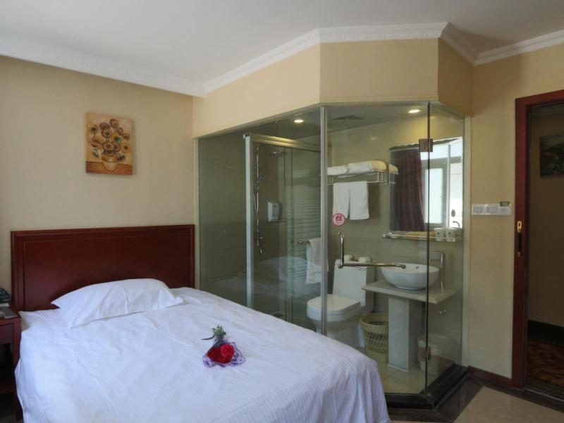 Greentree Inn Shanghai Pudong Airport Huaxia East Road Railway Station Shell Hotel Exterior foto