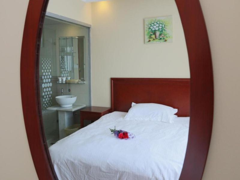 Greentree Inn Shanghai Pudong Airport Huaxia East Road Railway Station Shell Hotel Exterior foto